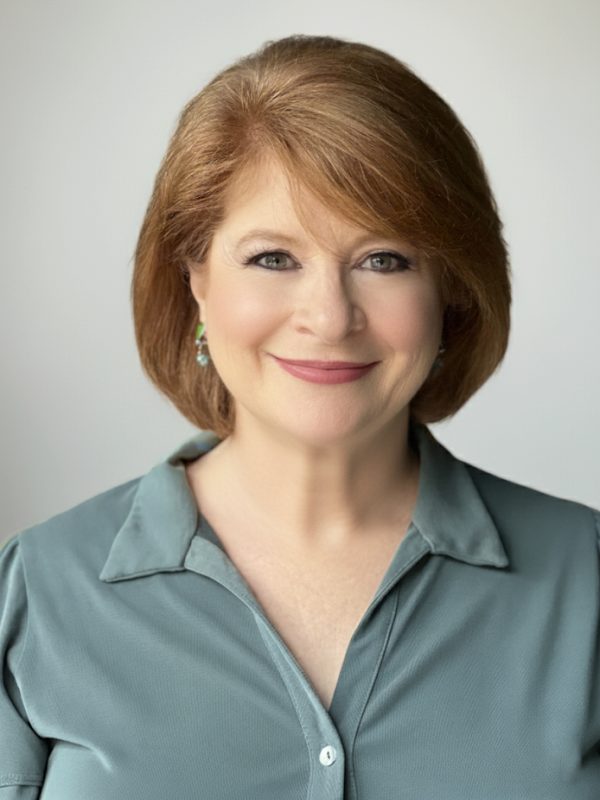 <b>Sari Padorr</b><br> AGENT